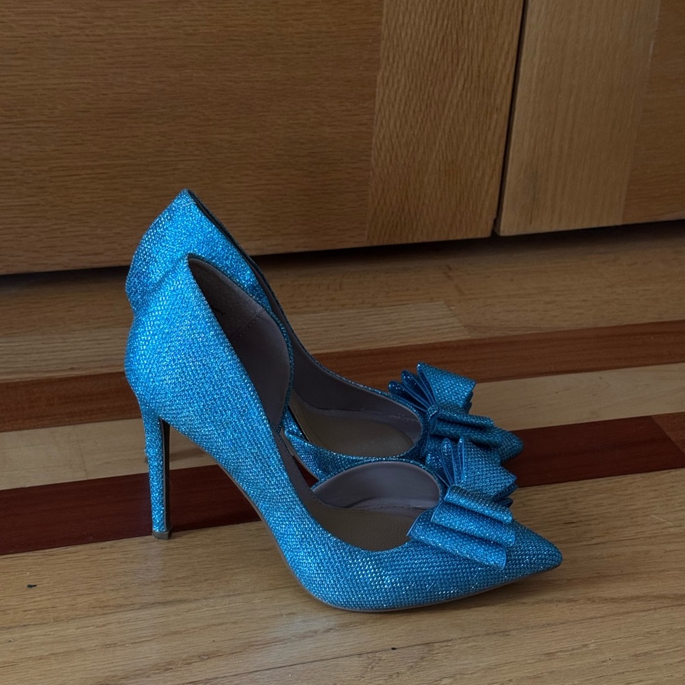Betsey Johnson Elegant Blue Bow Glitter High Heels - Picture 3 of 5